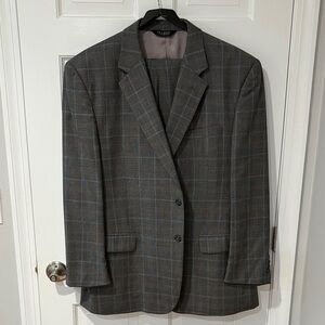 Jos. A. Bank Gray Suit 48R pants are 42x31” cuffed
